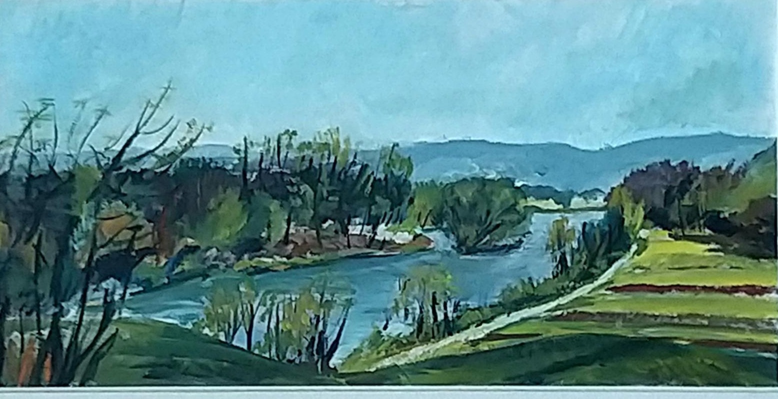 Gemälde einer Flusslandschaft mit Ufergehölzen, Feldern und Hügeln im Hintergrund
